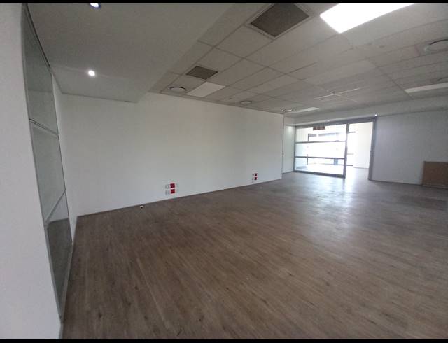 409M² OFFICE TO LET IN BRYANSTON